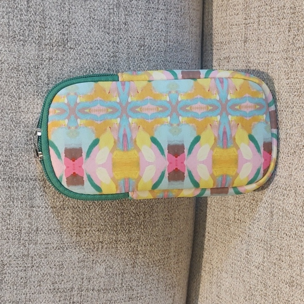 TAYLOR GRAY neoprene sunglass case-Pink/green/Yellow Used